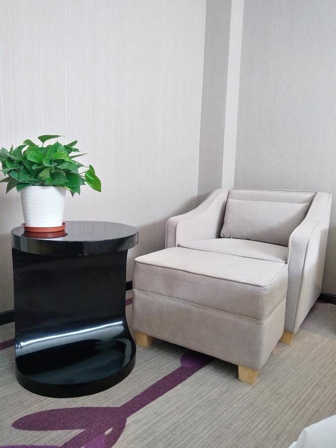 Lavande Hotel Qingdao North Station Shop Экстерьер фото