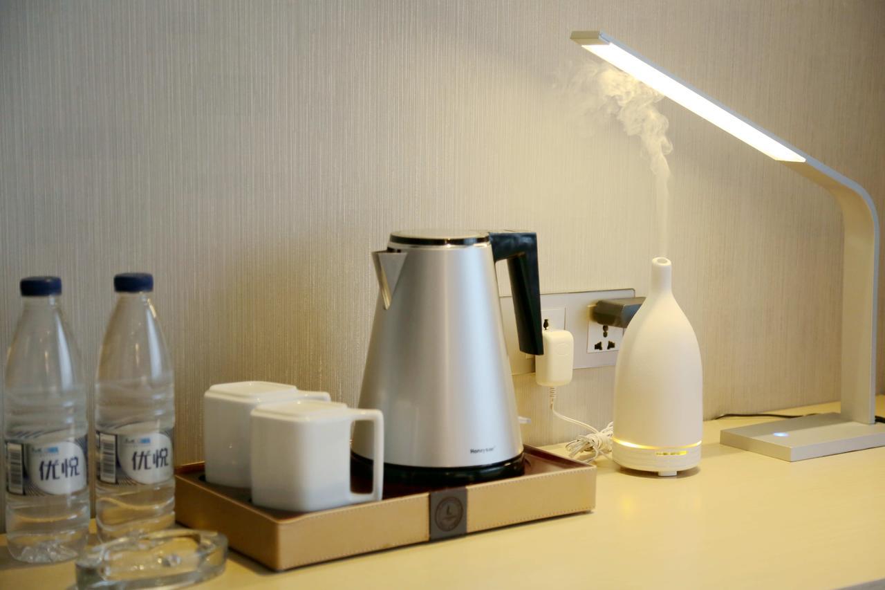Lavande Hotel Qingdao North Station Shop Экстерьер фото